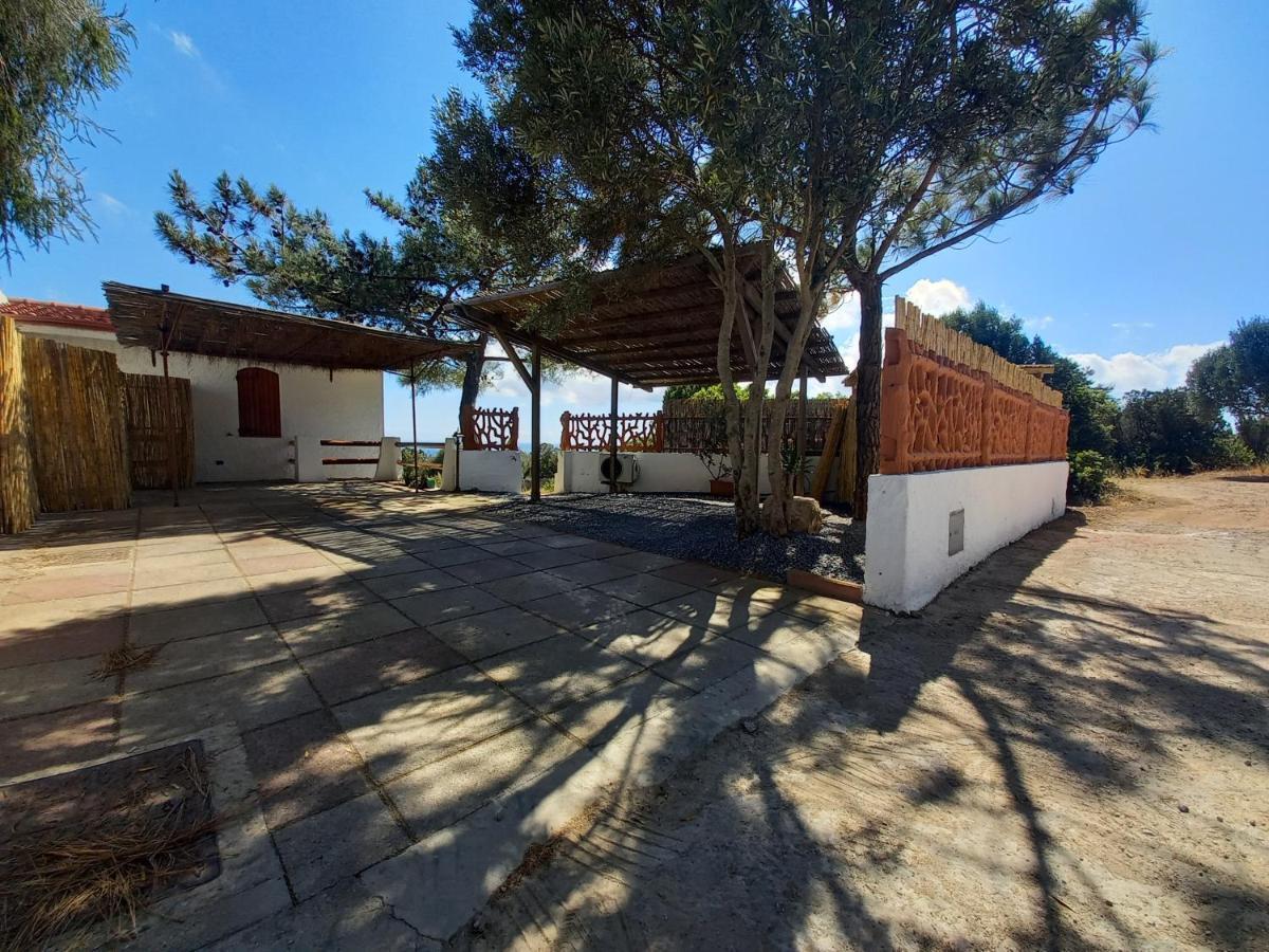 Apartments Casa Vacanze Porto Pino Eksteriør bilde