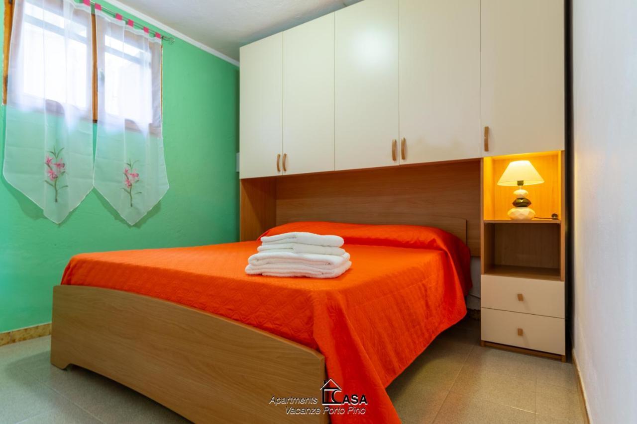 Apartments Casa Vacanze Porto Pino Eksteriør bilde